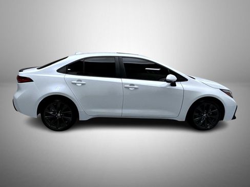 Used 2024 Toyota Corolla XSE image 4