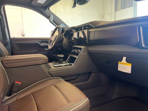 New 2026 GMC Sierra 1500 Denali AWD/4WD image 27