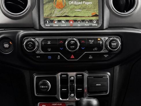 Used 2023 Jeep Wrangler Unlimited Rubicon 4xe AWD/4WD image 29