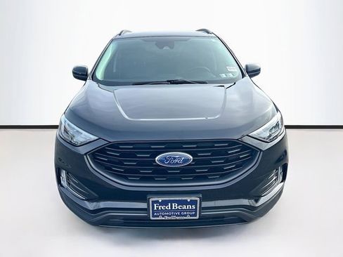 Used 2022 Ford Edge SEL w/ Sport Appearance Package AWD/4WD image 2