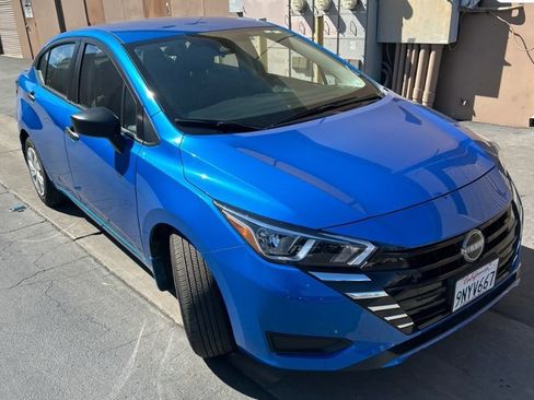 Used 2024 Nissan Versa S w/ Trunk Package image 2