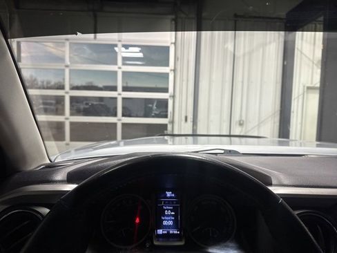 Used 2020 Toyota Tacoma SR5 w/ Technology Package image 9