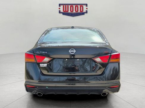 Used 2024 Nissan Altima 2.5 SR FWD image 3