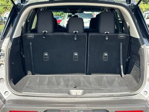 Used 2022 Nissan Pathfinder SV FWD image 18