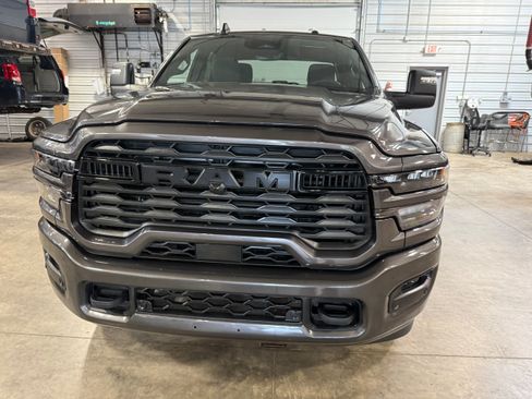 Used 2025 RAM 2500 Big Horn AWD/4WD image 41