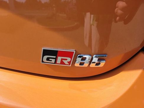 Used 2023 Toyota GR86 10th Anniversary SE RWD image 10