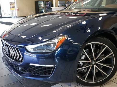 Used 2019 Maserati Ghibli S GranLusso AWD/4WD image 23