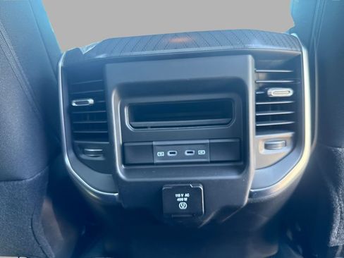 New 2026 RAM 2500 Big Horn AWD/4WD image 13