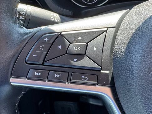 Used 2025 Nissan Sentra SV w/ All-Weather Package FWD image 21