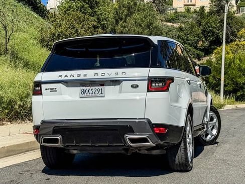 Used 2019 Land Rover Range Rover Sport HSE image 17