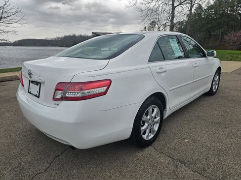 Used 2011 Toyota Camry LE w/ LE Extra-Value Pkg image 6
