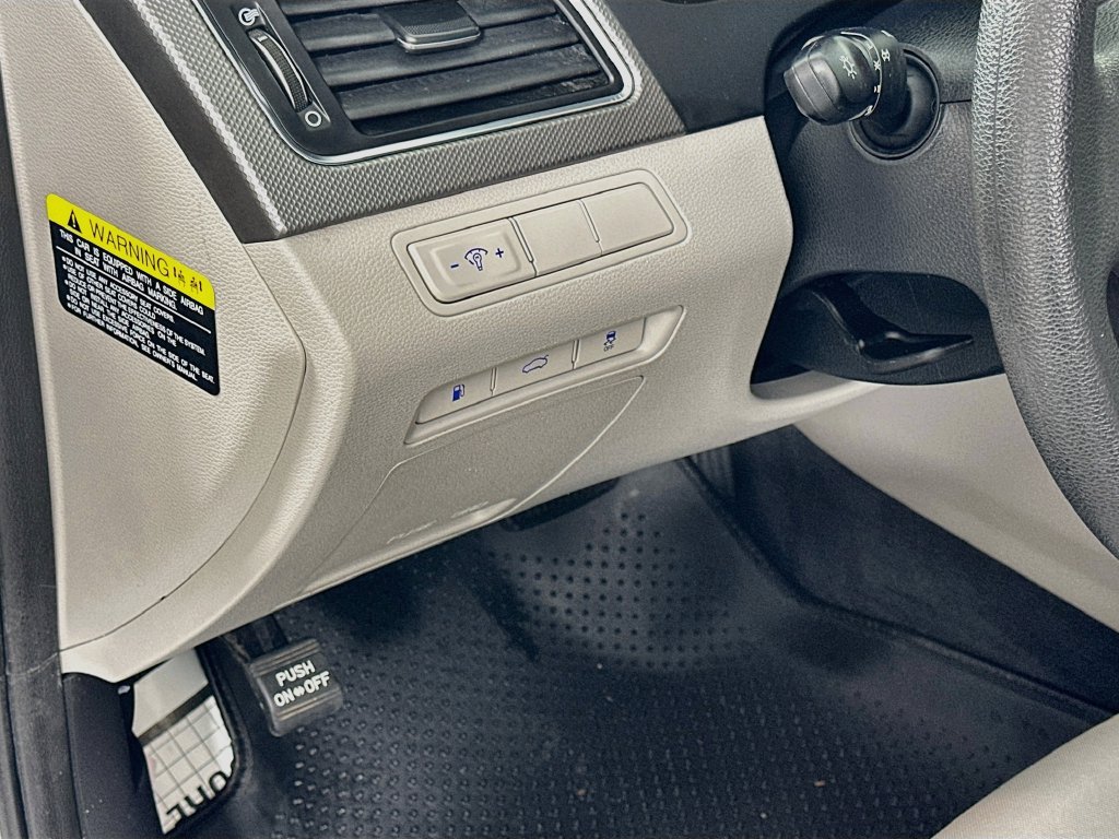 Used 2017 Hyundai Sonata SE FWD image 10