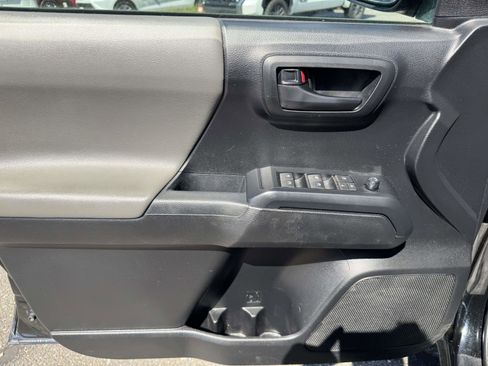 Certified 2022 Toyota Tacoma SR image 15
