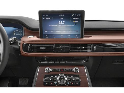 Used 2024 Lincoln Aviator Reserve w/ Equipment Group 201A AWD/4WD image 8