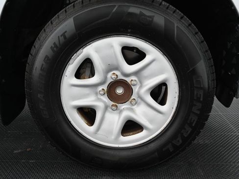 Used 2013 Toyota Tundra 2WD Double Cab w/ Tow Pkg image 33