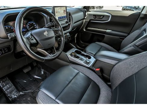 Used 2023 Ford Bronco Sport Outer Banks w/ Tech Package AWD/4WD image 12