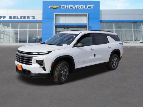 New 2026 Chevrolet Traverse LT w/ Driver Confidence Package image 7