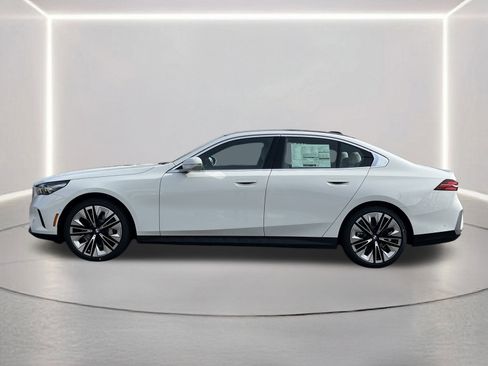 New 2026 BMW 530i 530i image 24