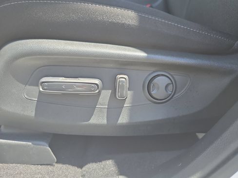 Certified 2024 Honda CR-V EX image 16