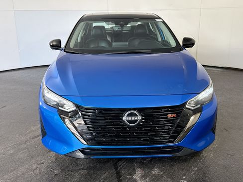 Used 2024 Nissan Sentra SR w/ SR Premium Package FWD image 2