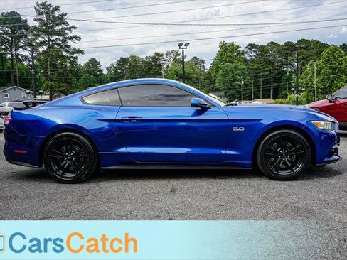 Used 2017 Ford Mustang GT Premium RWD image 9