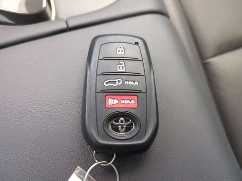 Used 2025 Toyota Crown Signia w/ Advanced Technology Package AWD/4WD image 36