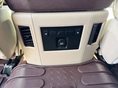 Used 2014 RAM 1500 Laramie AWD/4WD image 17