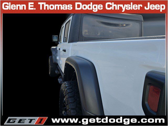 Used 2022 Jeep Gladiator Mojave w/ Trailer Tow Package AWD/4WD image 11