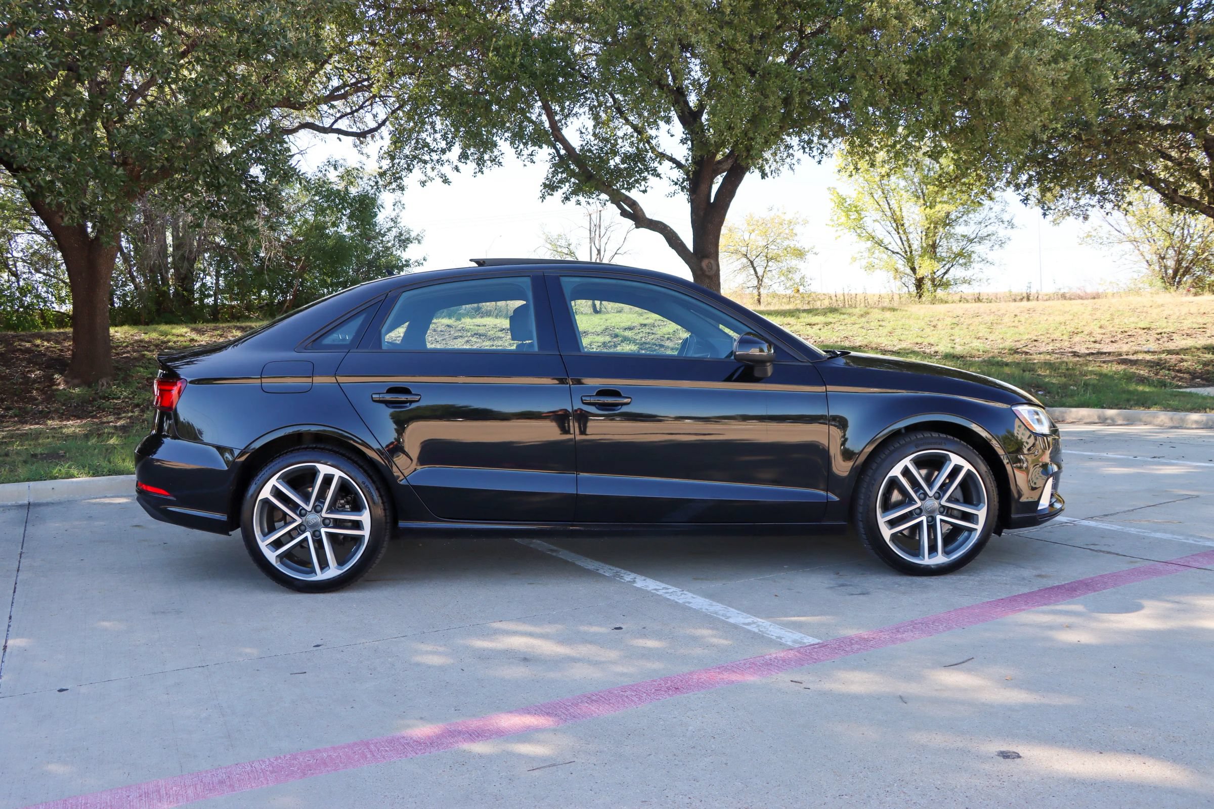 Used 2018 Audi A3 2.0T Premium w/ Convenience Package FWD image 8