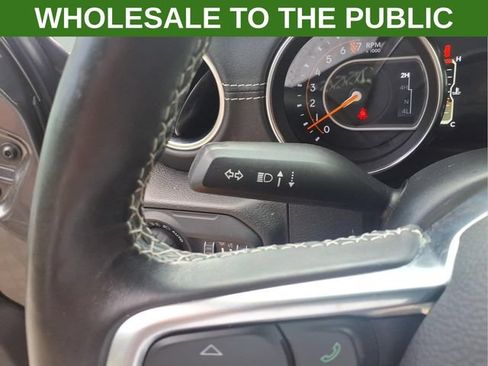 Used 2019 Jeep Wrangler Unlimited Sahara AWD/4WD image 28