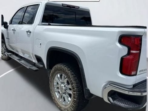 Used 2025 Chevrolet Silverado 2500 LTZ w/ LTZ Convenience Package AWD/4WD image 6