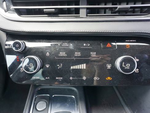 Used 2023 INFINITI QX60 Luxe w/ Cargo Package image 12