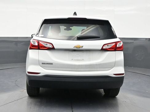 Used 2020 Chevrolet Equinox LS FWD image 4