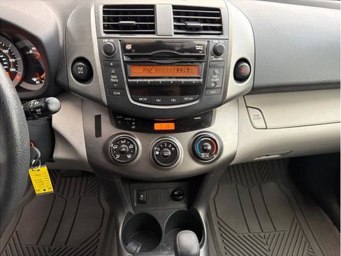 Used 2011 Toyota RAV4 AWD w/ Base L4 Extra Value Pkg image 16