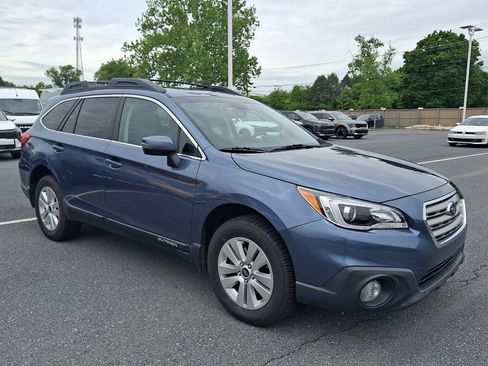 Used 2016 Subaru Outback 2.5i Premium AWD/4WD image 3