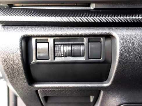 Used 2024 Subaru Crosstrek 2.0i Premium image 16