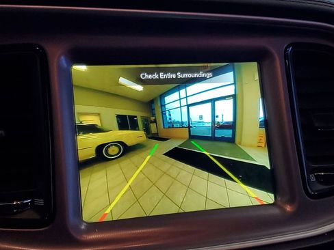 Used 2022 Dodge Challenger R/T w/ Plus Package image 18