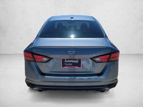 Used 2023 Nissan Altima 2.5 SL FWD image 7