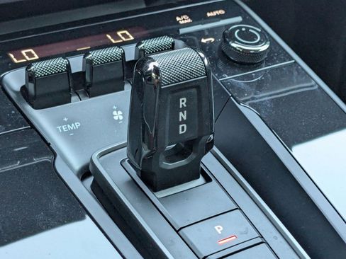 Used 2024 Porsche 911 Carrera S image 20