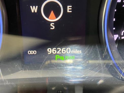 Used 2019 Toyota Highlander Limited Platinum image 12