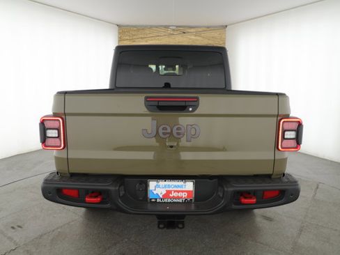 New 2025 Jeep Gladiator Rubicon w/ Safety Group image 4