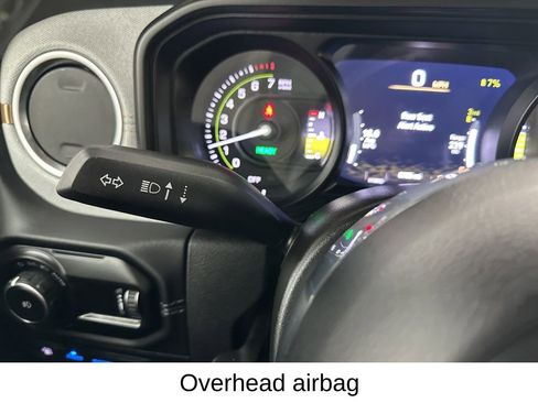 Used 2025 Jeep Wrangler Unlimited Sahara image 34