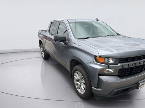 Used 2021 Chevrolet Silverado 1500 Custom RWD image 2