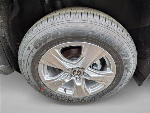 New 2025 Toyota RAV4 XLE image 9