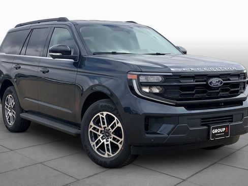 New 2026 Ford Expedition Active RWD image 2