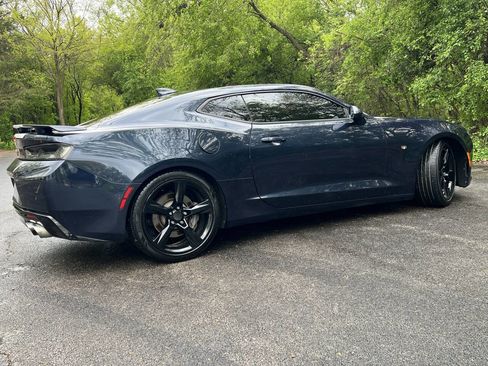 Used 2016 Chevrolet Camaro SS RWD image 15