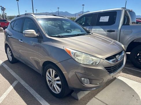 Used 2013 Hyundai Tucson Limited FWD image 2