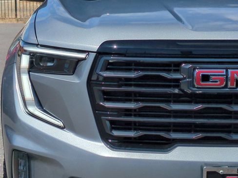 Used 2024 GMC Acadia AT4 w/ Luxury Package AWD/4WD image 49