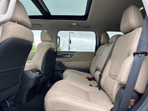 Certified 2026 INFINITI QX80 Pure w/ Cargo Package AWD/4WD image 42