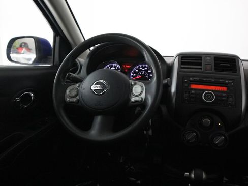 Used 2013 Nissan Versa SV w/ Convenience Pkg FWD image 10